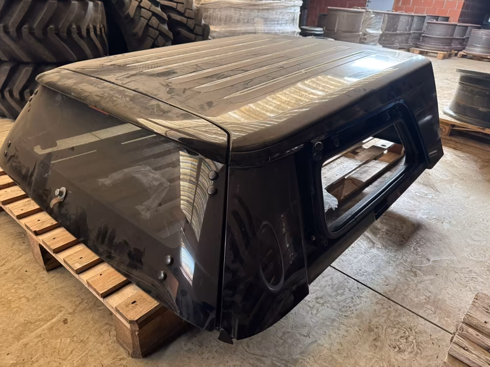 Hardtop / Canopy for Nissan Navara NP300 from 2016 – Black - Image 8