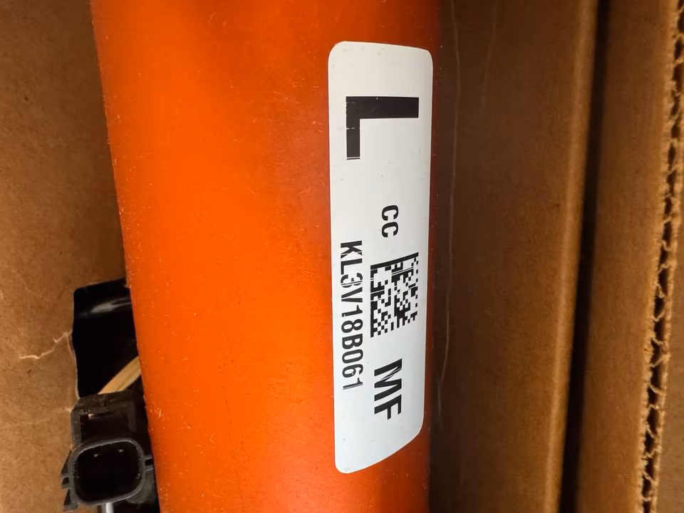 Fox Lifevalve Performance Shock Absorbers for Ford F150 Raptor - Image 5