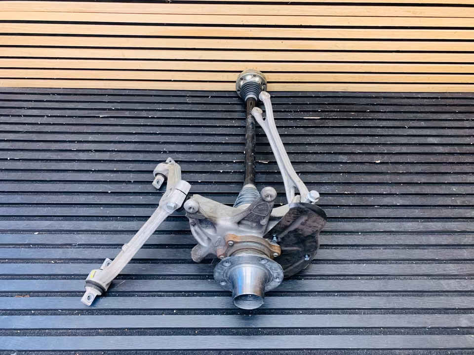 Lamborghini Aventador Rear Steering Knuckle Control Arm 470505433H