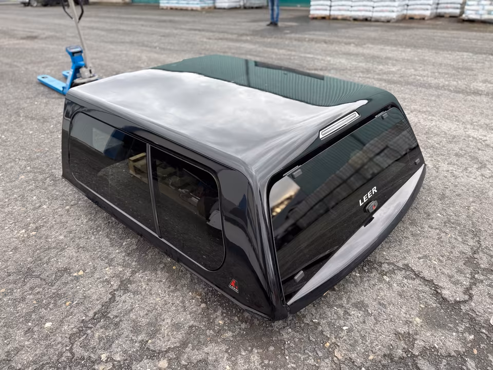 LEER 100XL Hardtop for Dodge RAM Gen 5 Crew Cab (5.7 ft Bed) BLK