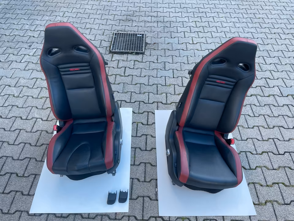 Nissan GT-R Original Seats Driver's Seat and Passenger Seat