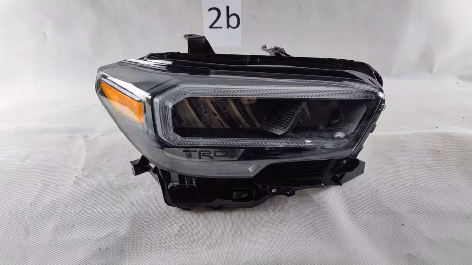 TOYOTA TACOMA FULL LED RIGHT 2020 2021 HEADLIGHT - Image 10
