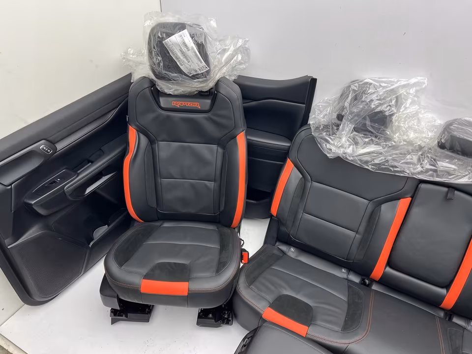 Ford Ranger VI Raptor Interior Seats Door Panels - Image 12