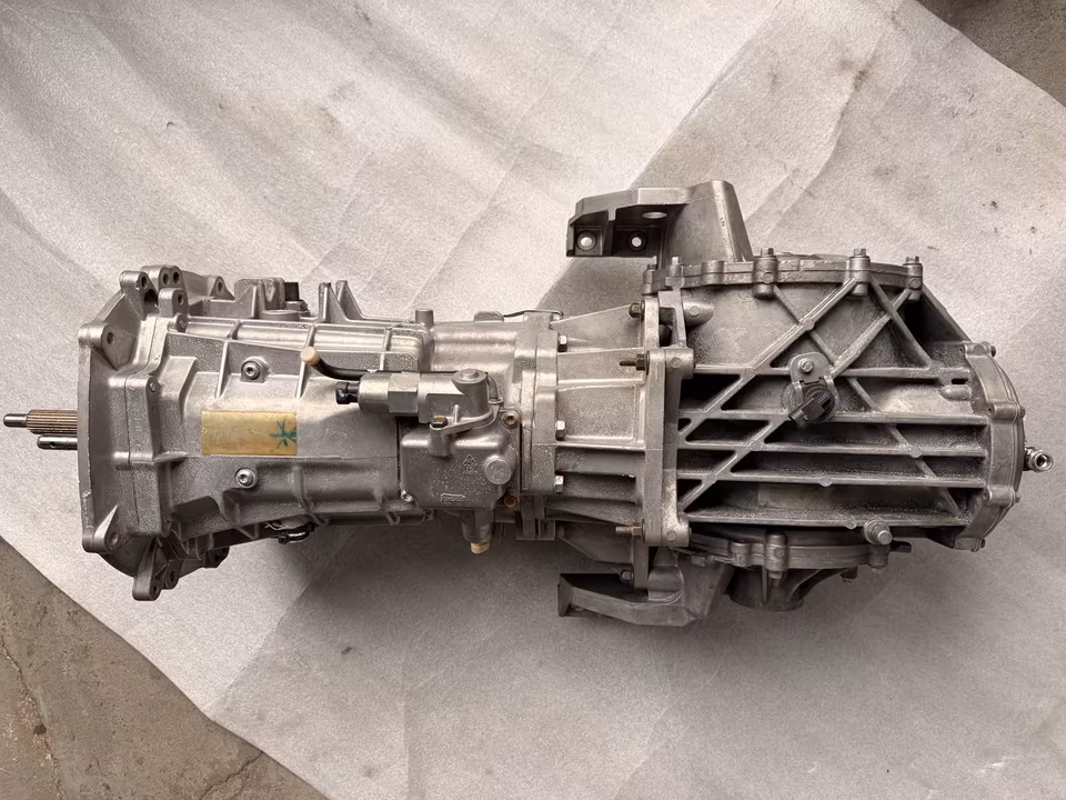 Corvette C6 Z06 6-speed manual transmission T56 including differential - Image 7