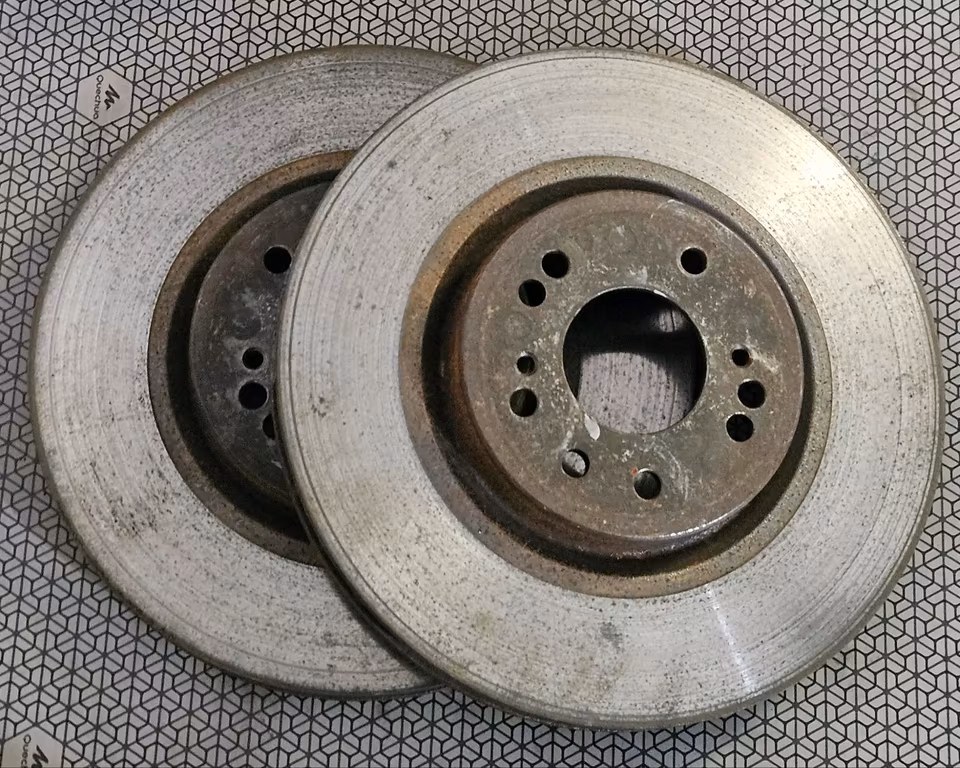 Nissan Skyline R33 GTR front axle brake system - Image 3