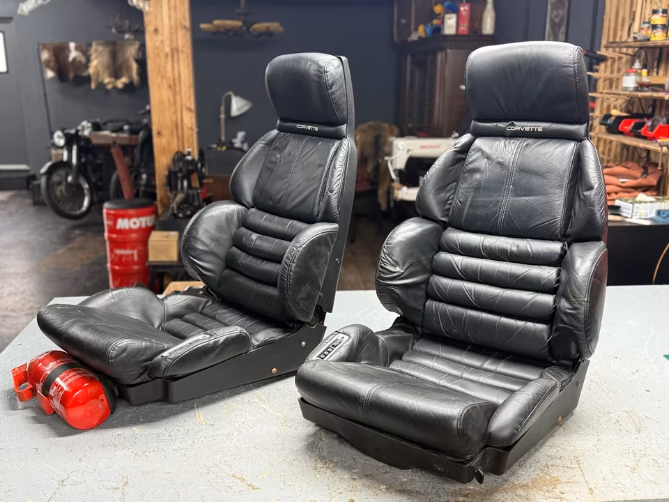 Corvette C4 ZR1 original leather seats - Image 8