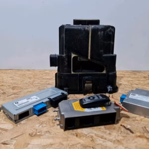 BMW 5 Series F10 F11 Engine ECU Control Unit 8510137 ZGW-01 9244261 KIT