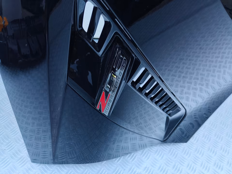 Chevrolet Corvette C7 Z06 Chevrolet Camaro ZL1 - Image 11