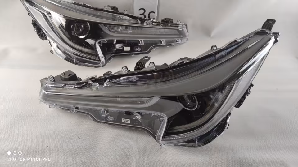 Headlights for Toyota Corolla E21, full LED, left and right, top condition - Image 5