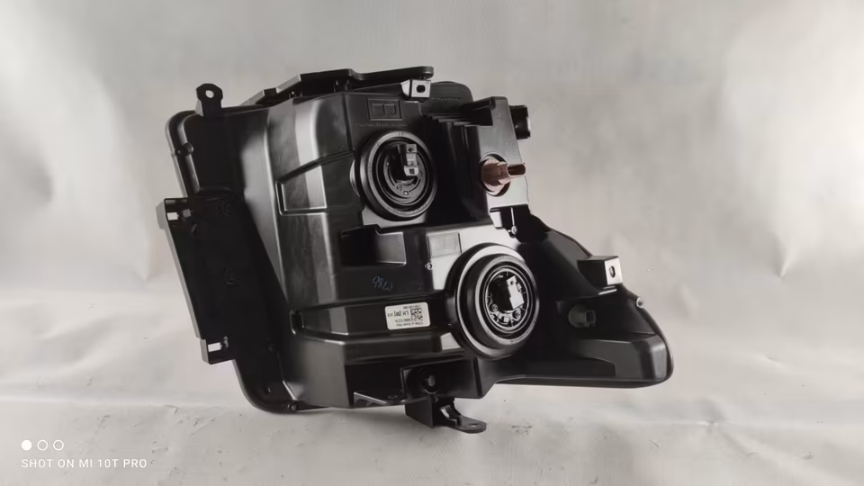 Headlight Nissan Titan 2015-2020 Left 26060EZ21A - Image 3