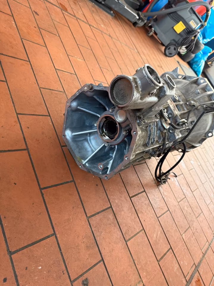 Toyota Hilux, year of manufacture 2019, gearbox, year of manufacture 2019 - Image 6