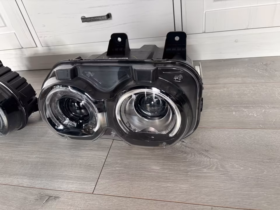 Dodge Challenger Xenon Headlights, Original Mopar Bumper, TOP - Image 13
