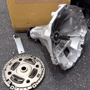 Nissan GTR R35 Bell Housing Flywheel Bell like new 32040-6AV0A