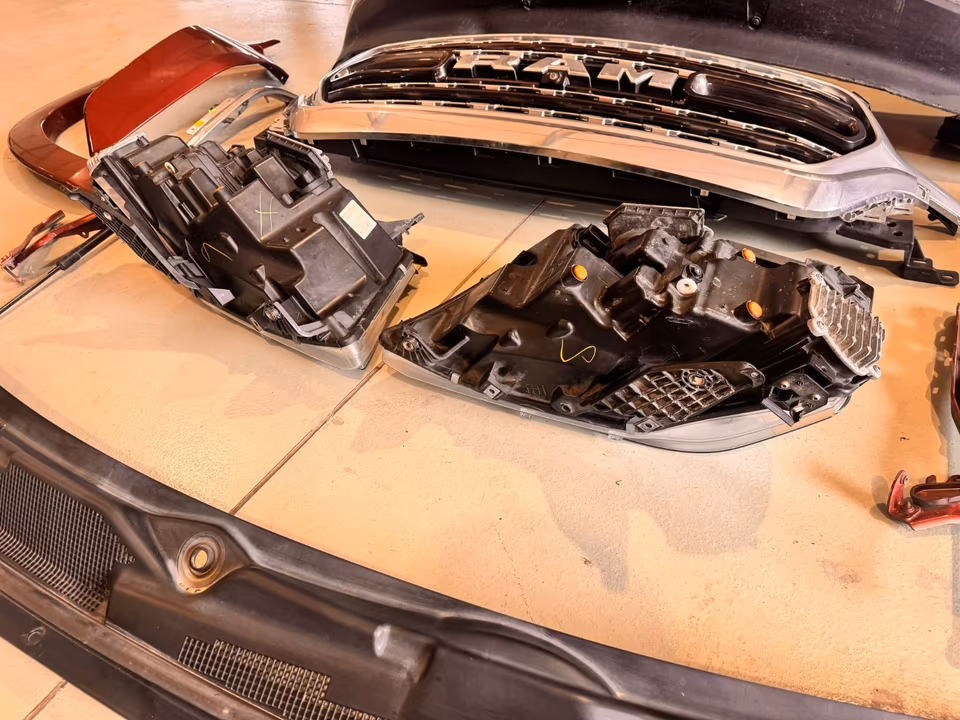 DODGE RAM 5 LIMITED HEADLIGHTS RADIATOR CARRIER HOOD FENDERS - Image 5