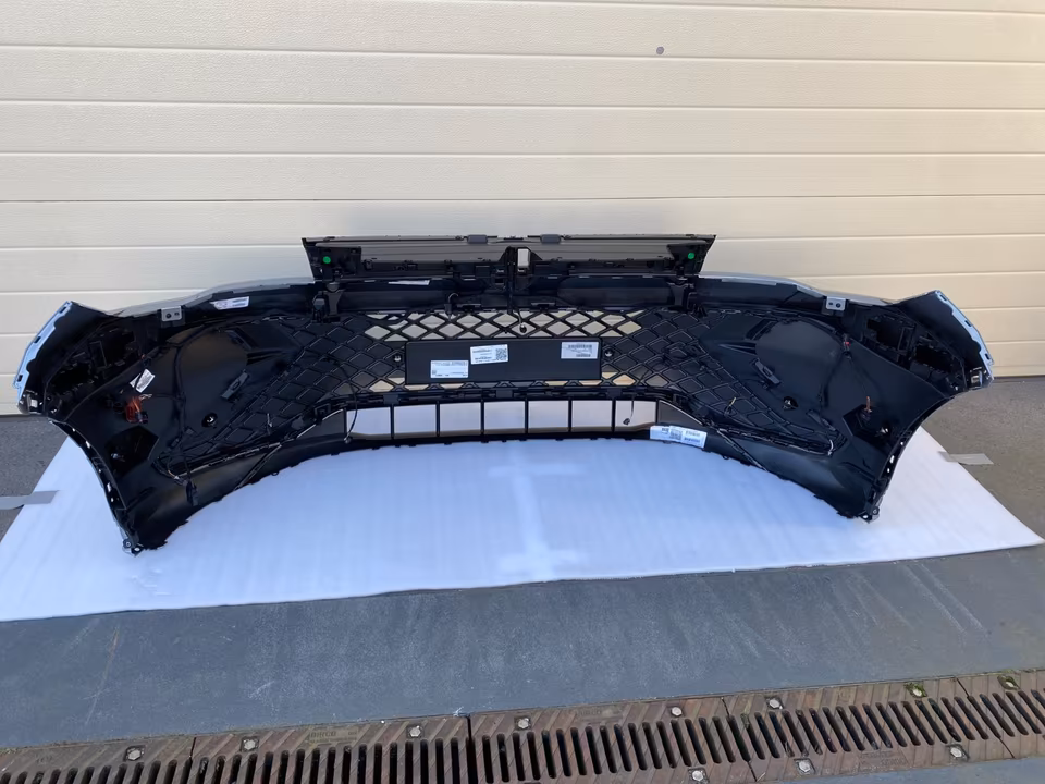 VW Tiguan III 571 R-Line Front Bumper 571807421A - Image 9