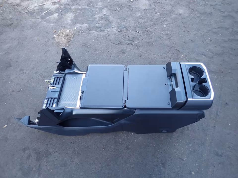 Ford F-150 Raptor 2024 Interior Seats Rear Bench - Image 4