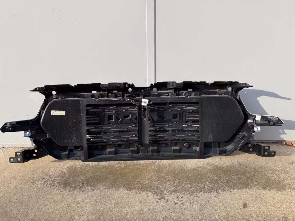 Dodge RAM 1500 Limited Chrome-Look Grille - Image 8