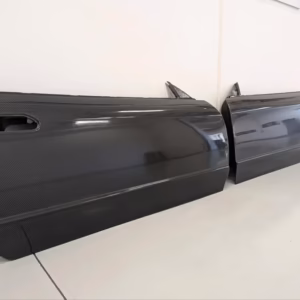 Nissan R32GTR Carbon Doors Godzilla