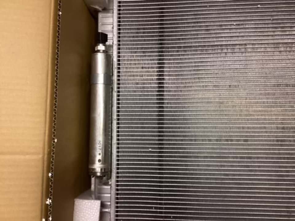 Nissan 370Z Radiator 21410-JK20B - Image 5
