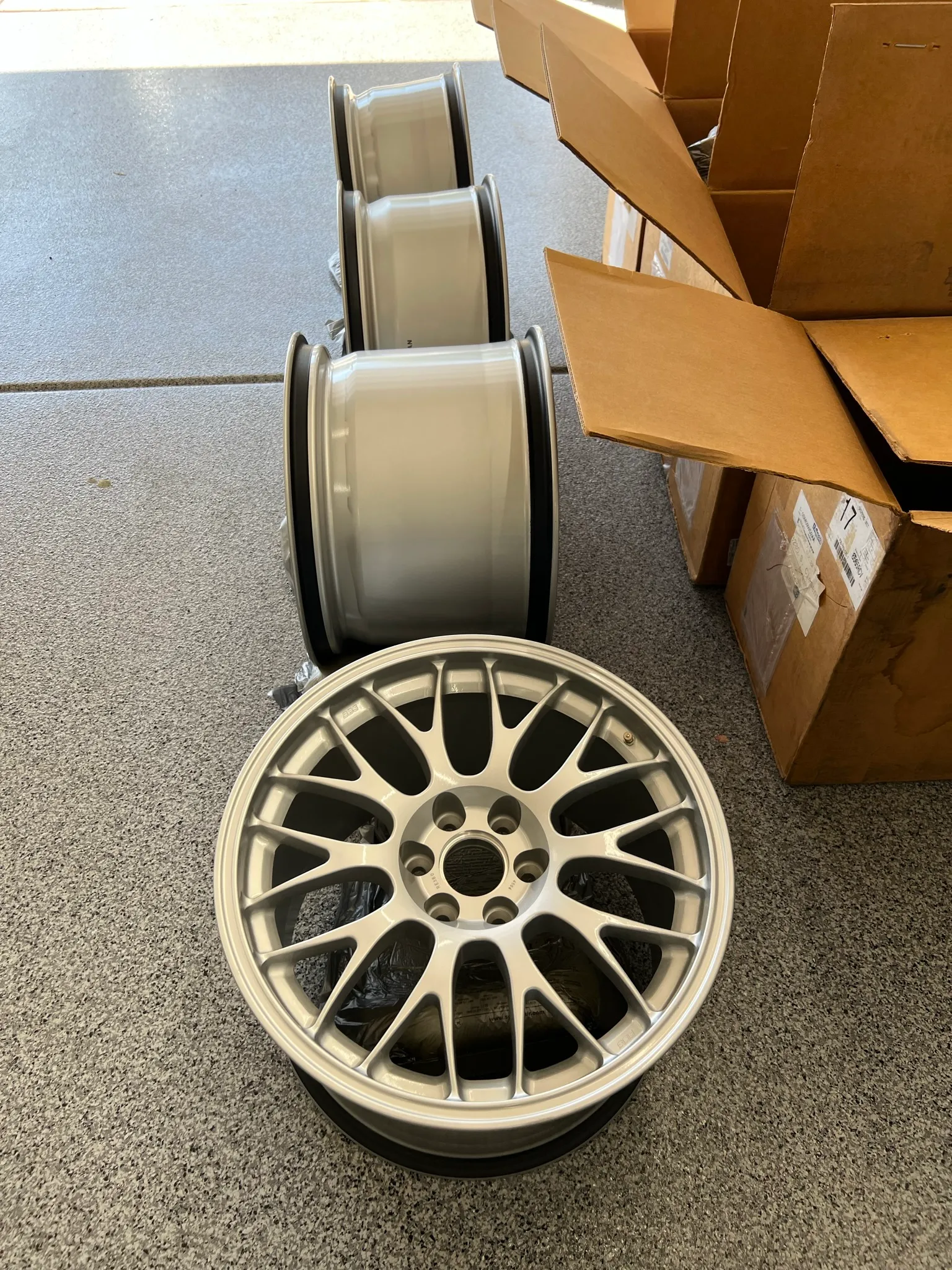 18×10″ and 18×13″ BBS Wheels for Dodge Viper - Image 16