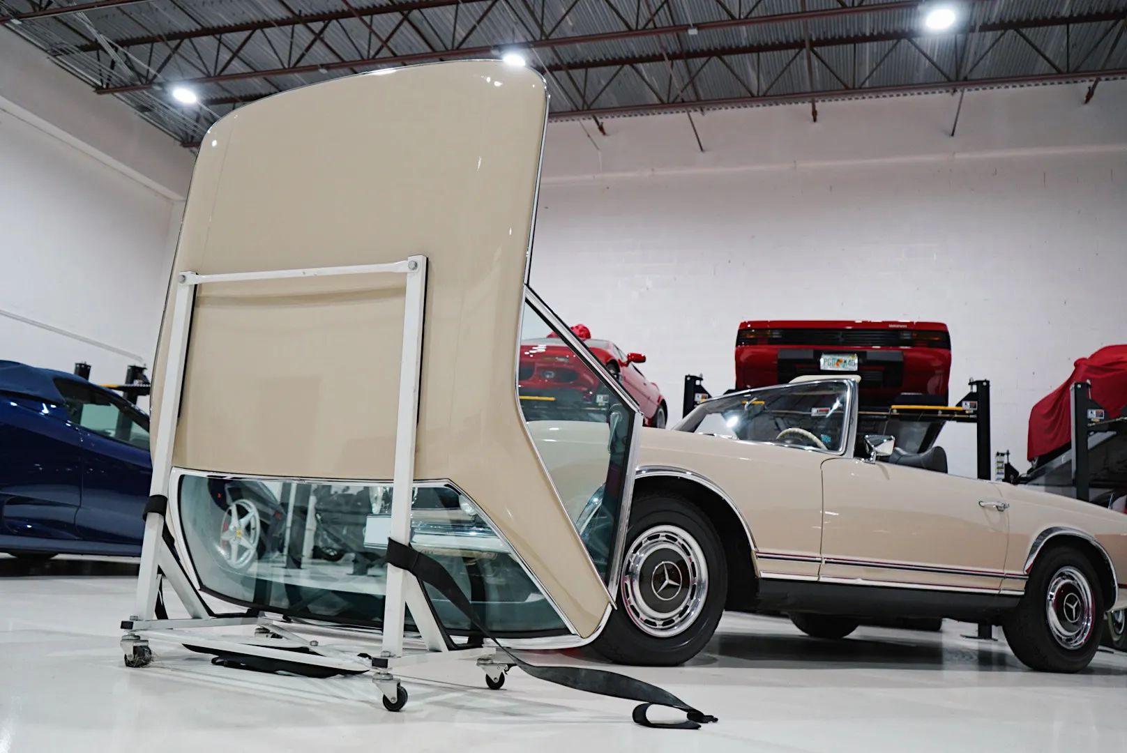 Mercedes-Benz Hardtop for W113 SL - Image 18