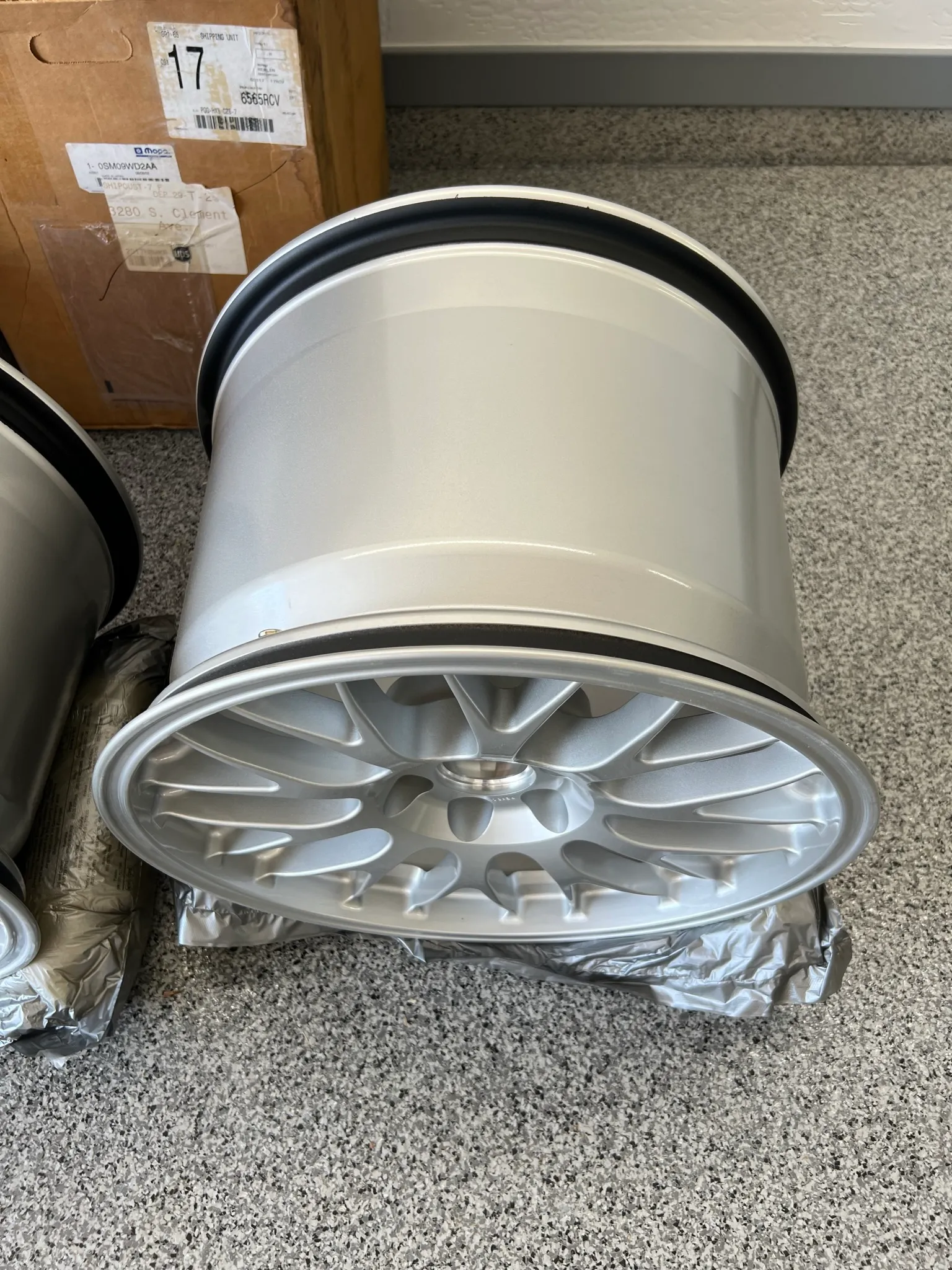 18×10″ and 18×13″ BBS Wheels for Dodge Viper - Image 10