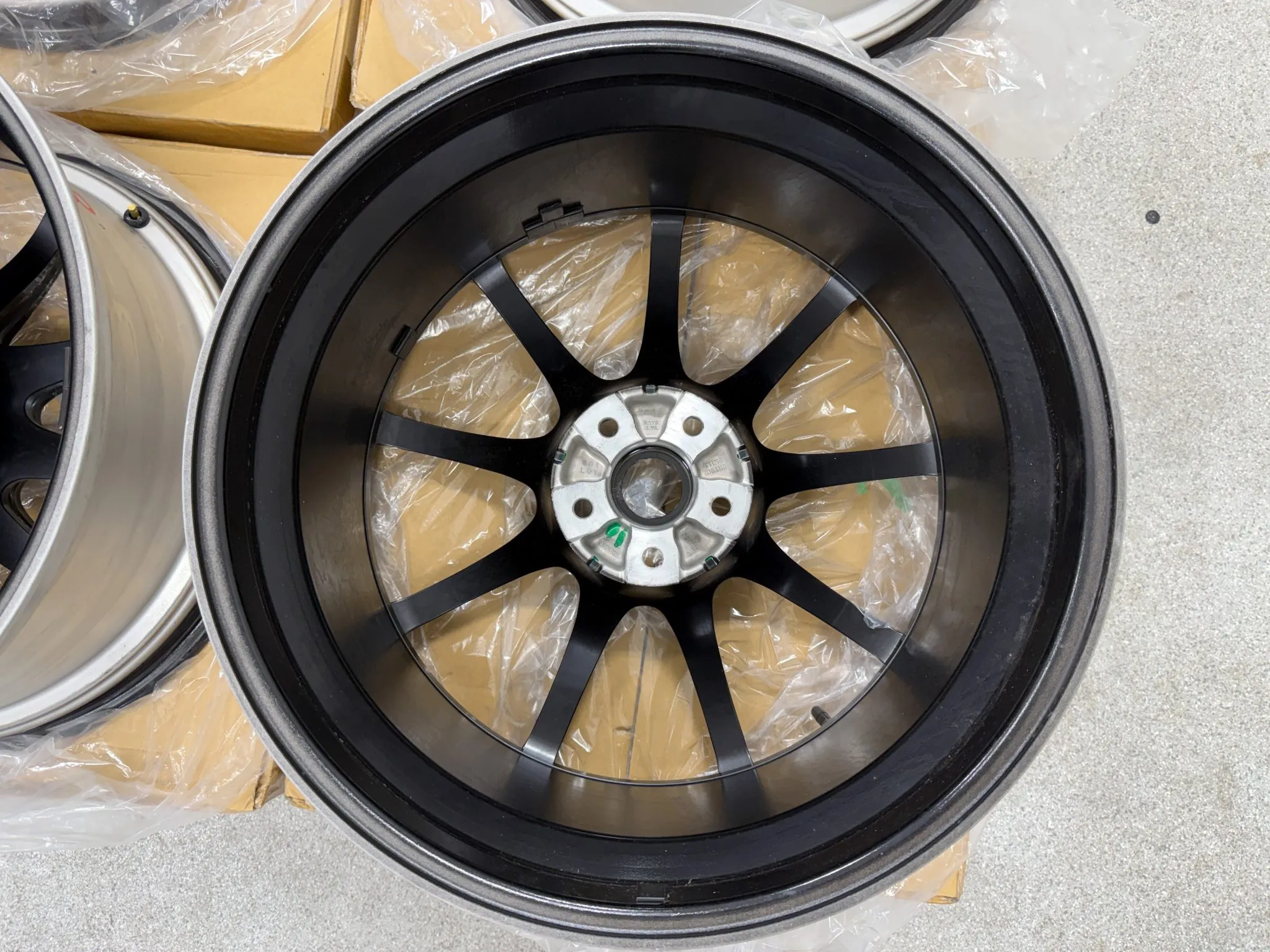 20×10″ and 20×10.5″ RAYS Engineering Forged NISMO Wheels for Nissan GT-R - Image 9