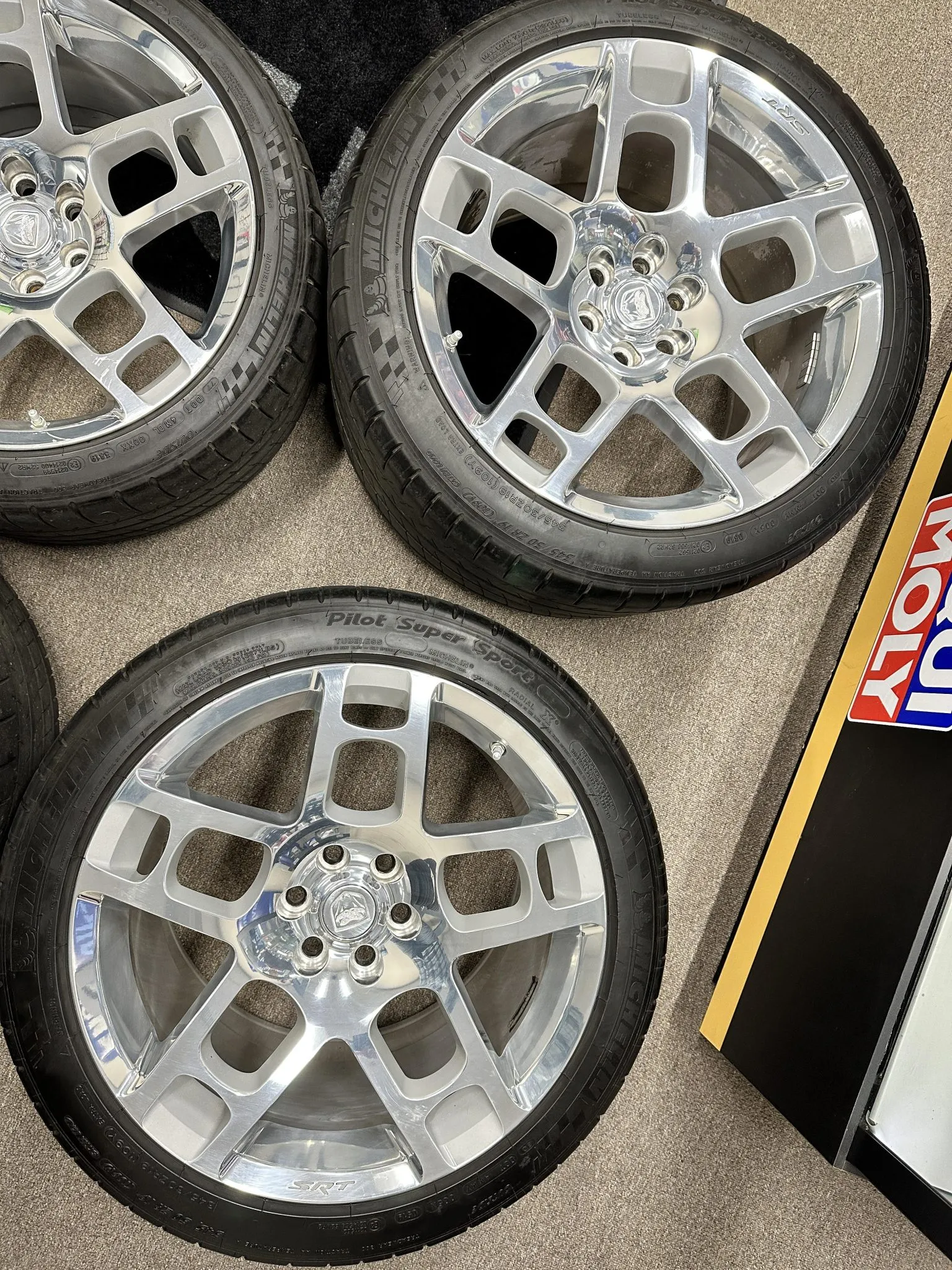 2006-10 Dodge Viper H-Spoke Wheels