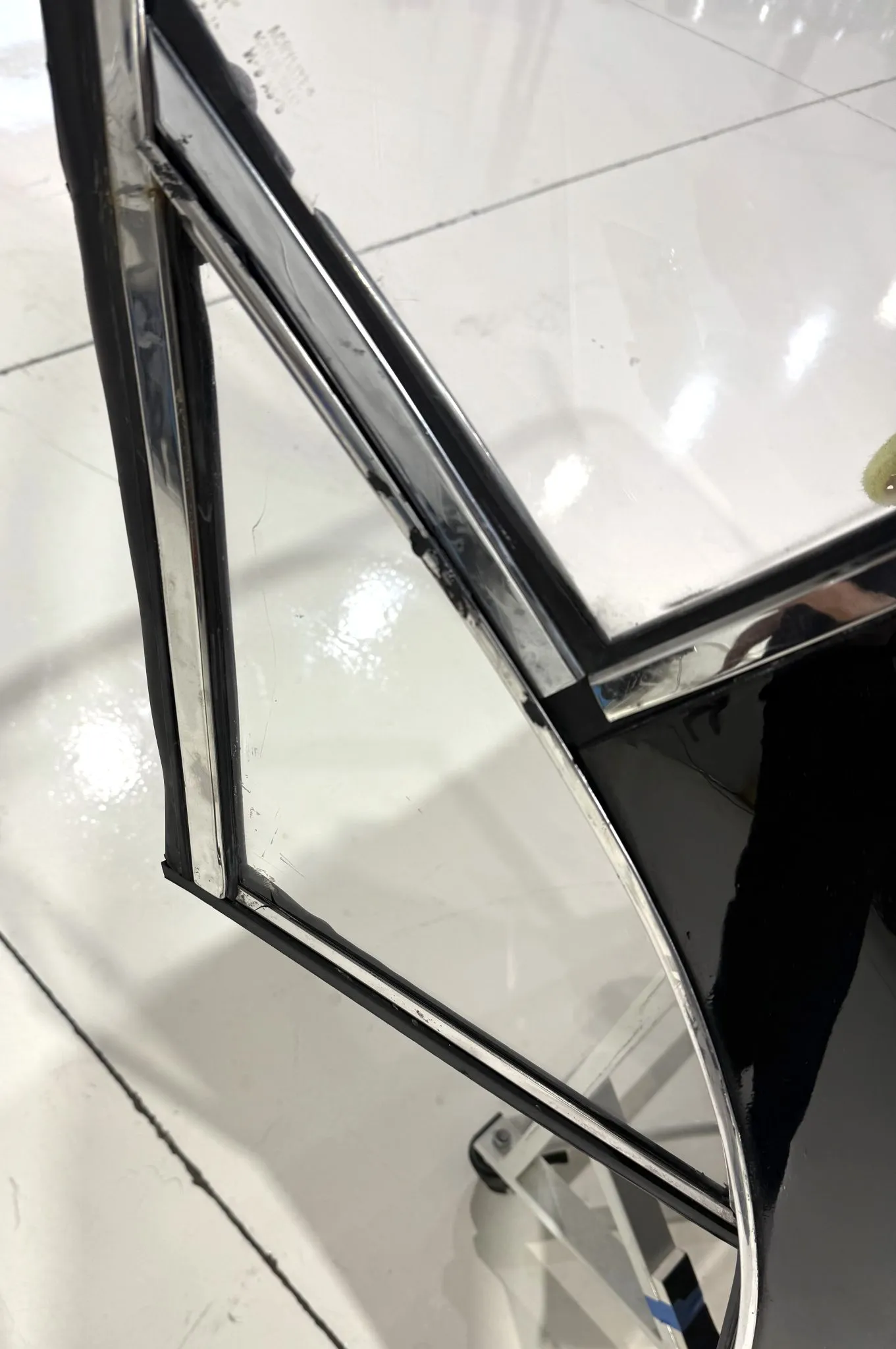 Chevrolet C1 Corvette Removable Hardtop - Image 8