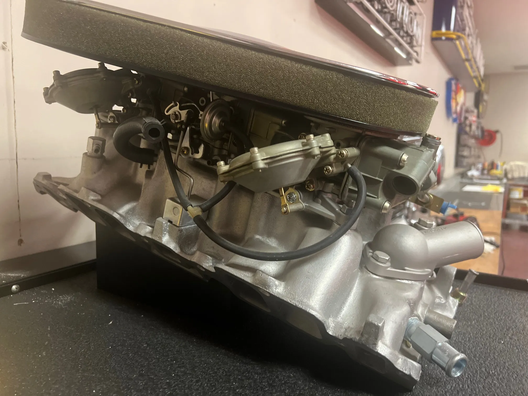 Chevrolet Corvette 427/435 Intake Manifold, Holley Carburetors, and Air Cleaner - Image 6