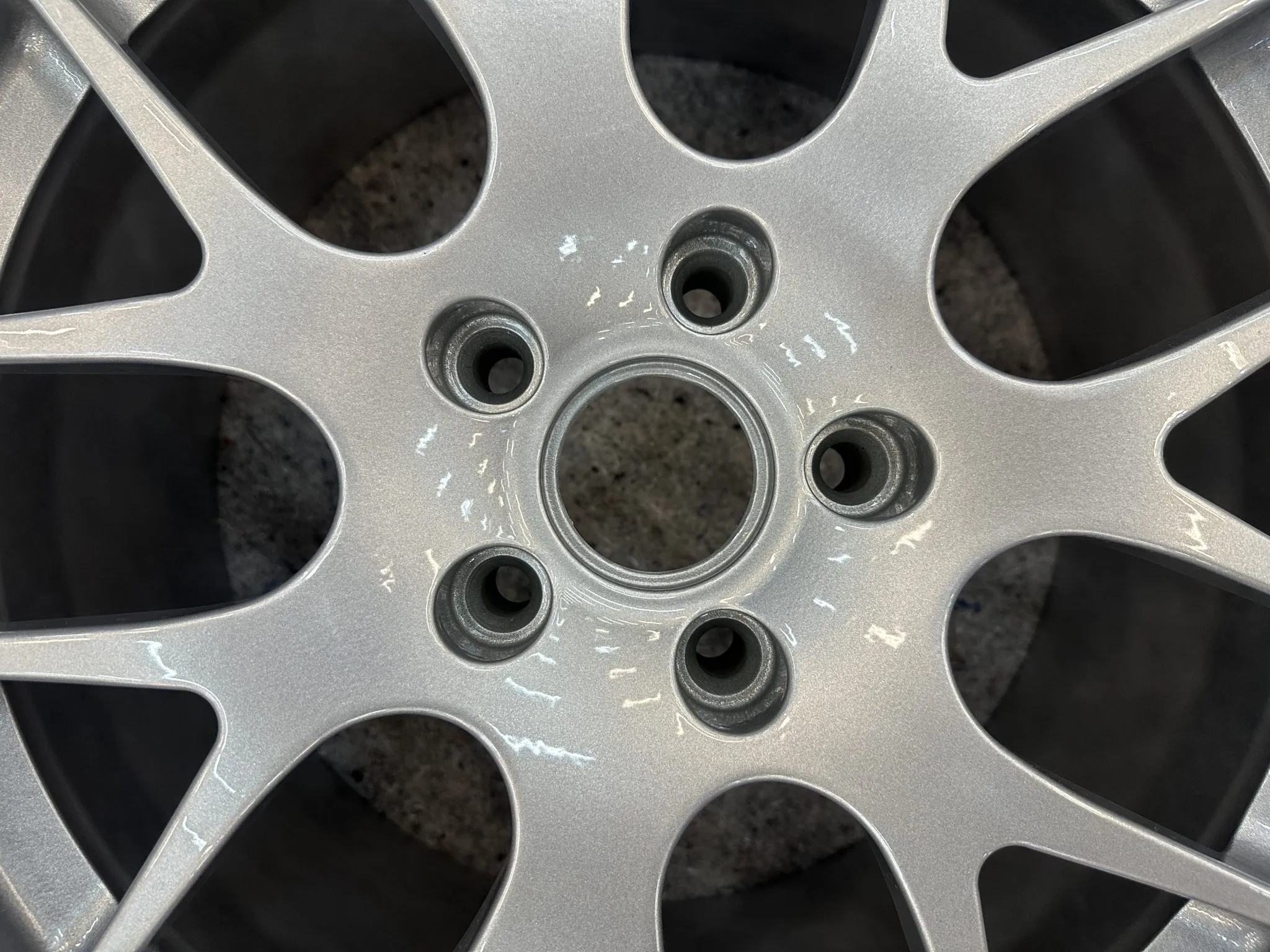 18×9.5″ and 18×10.5″ BBS RE Forged Magnesium Wheels for BMW - Image 9