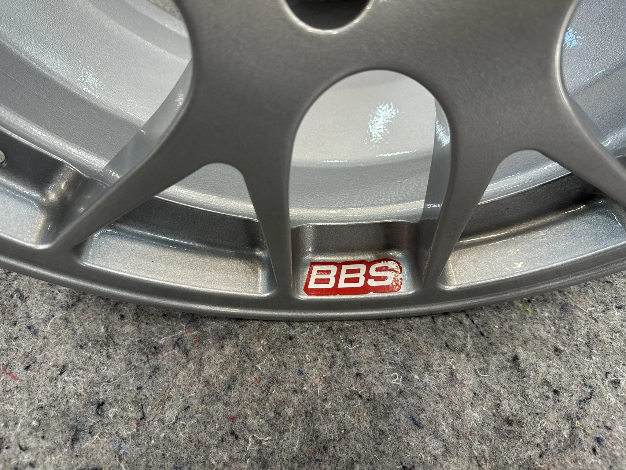 18×9.5″ and 18×10.5″ BBS RE Forged Magnesium Wheels for BMW - Image 8