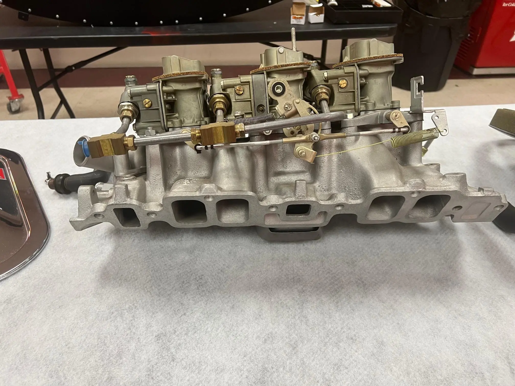 Chevrolet Corvette 427/435 Intake Manifold, Holley Carburetors, and Air Cleaner - Image 7