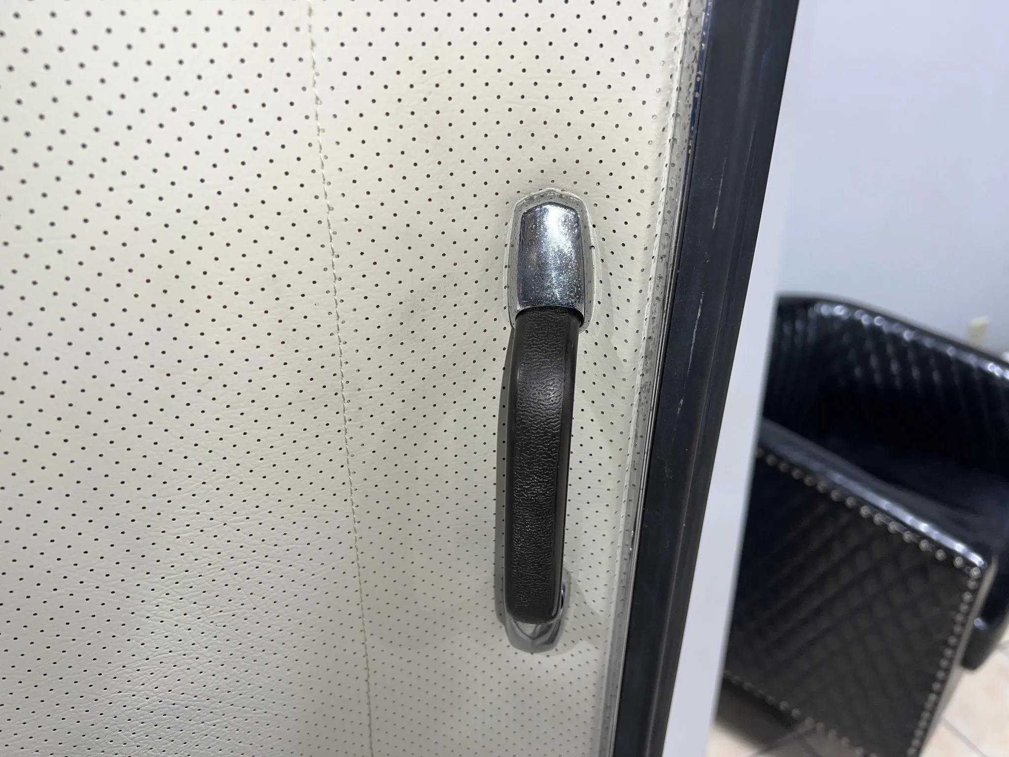 Mercedes-Benz Hardtop for W113 SL - Image 3