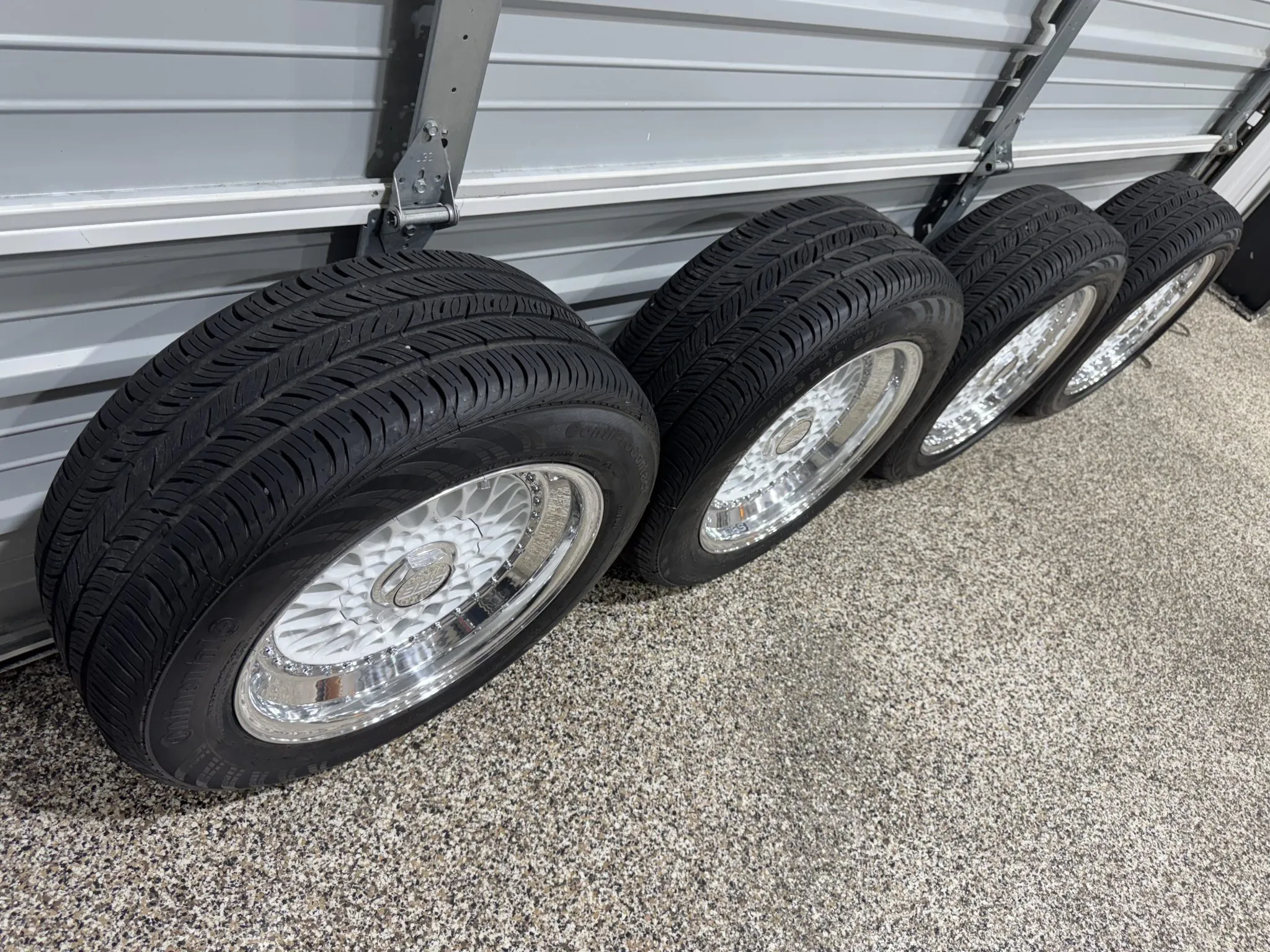 16×7″ and 16×8″ BBS RS for Mercedes-Benz - Image 18