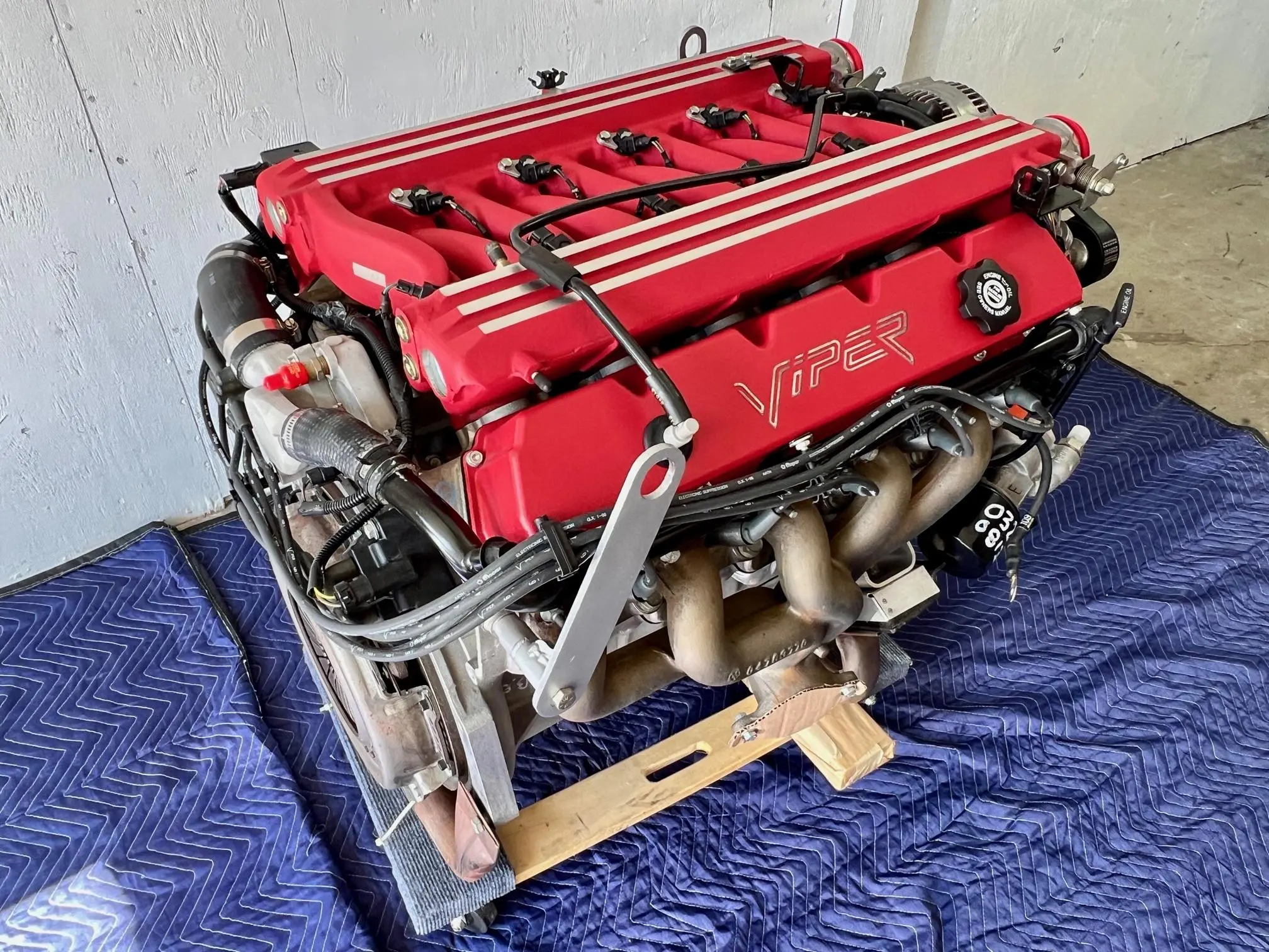 Dodge Viper RT/10 8.0L V10 Engine