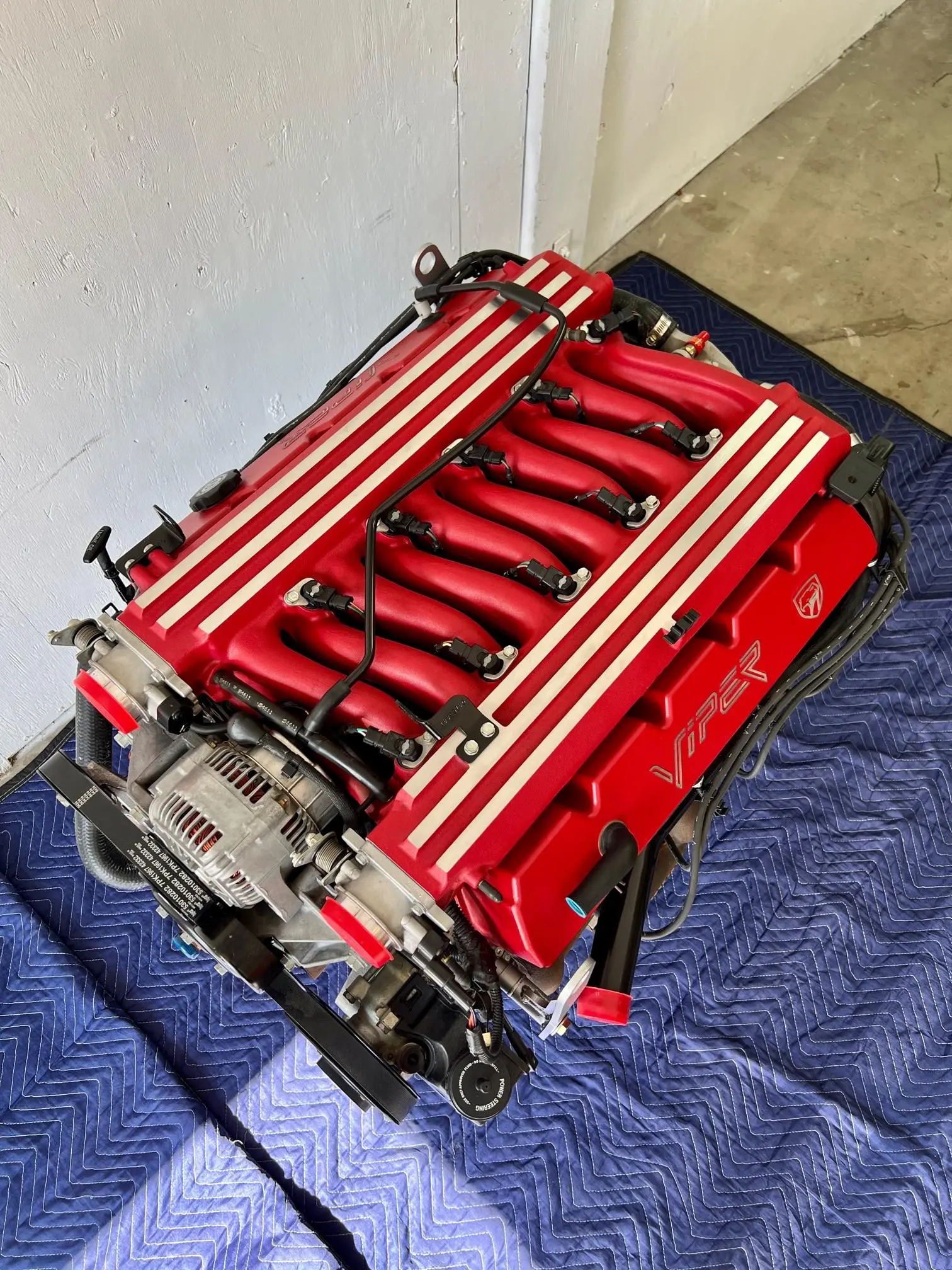 Dodge Viper RT/10 8.0L V10 Engine - Image 5