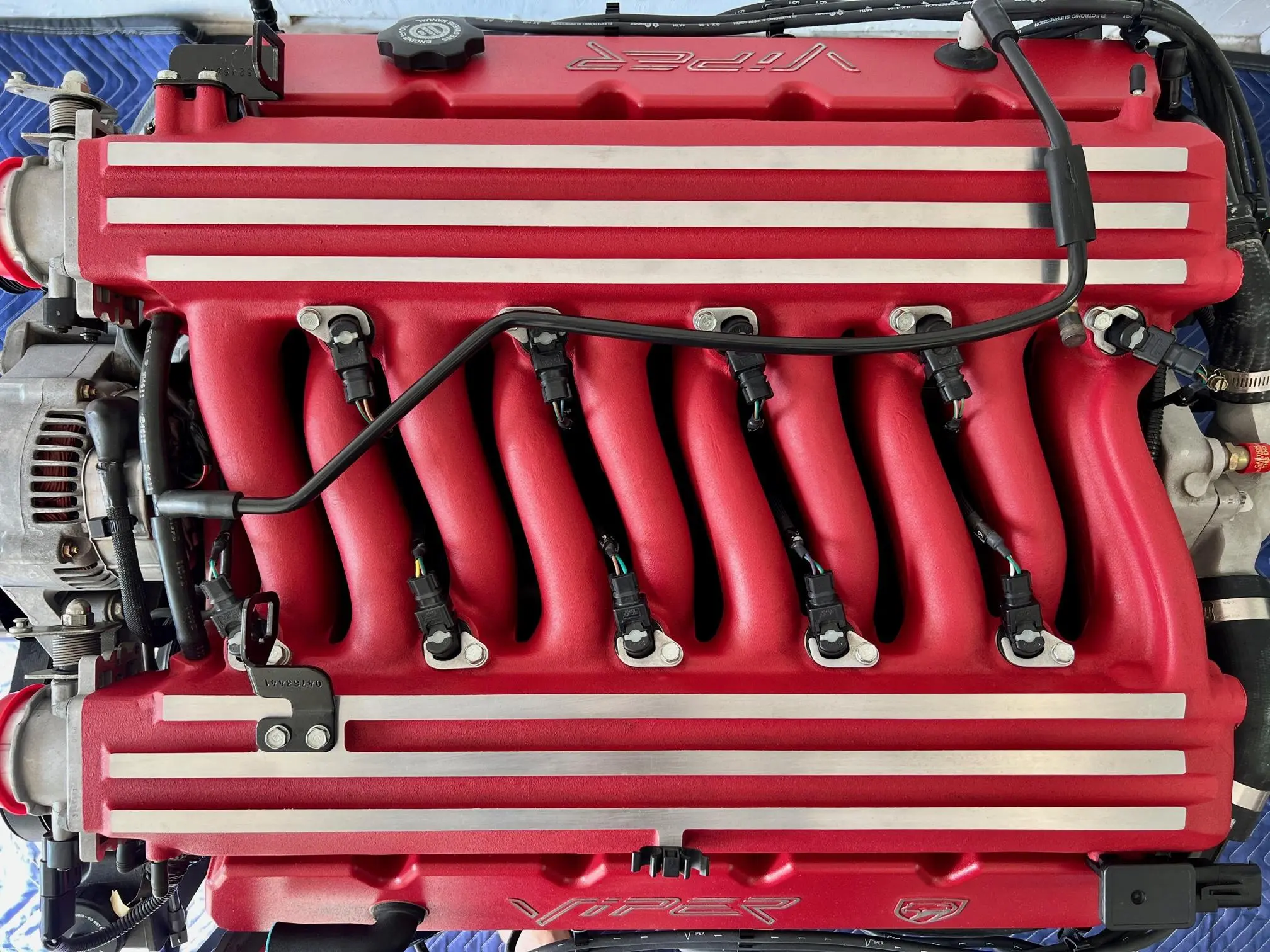 Dodge Viper RT/10 8.0L V10 Engine - Image 28