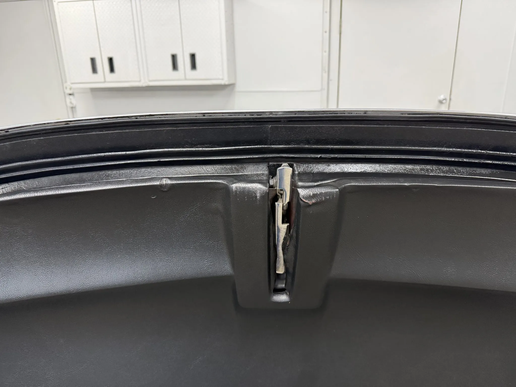 Chevrolet Corvette C3 Removable Hardtop - Image 3