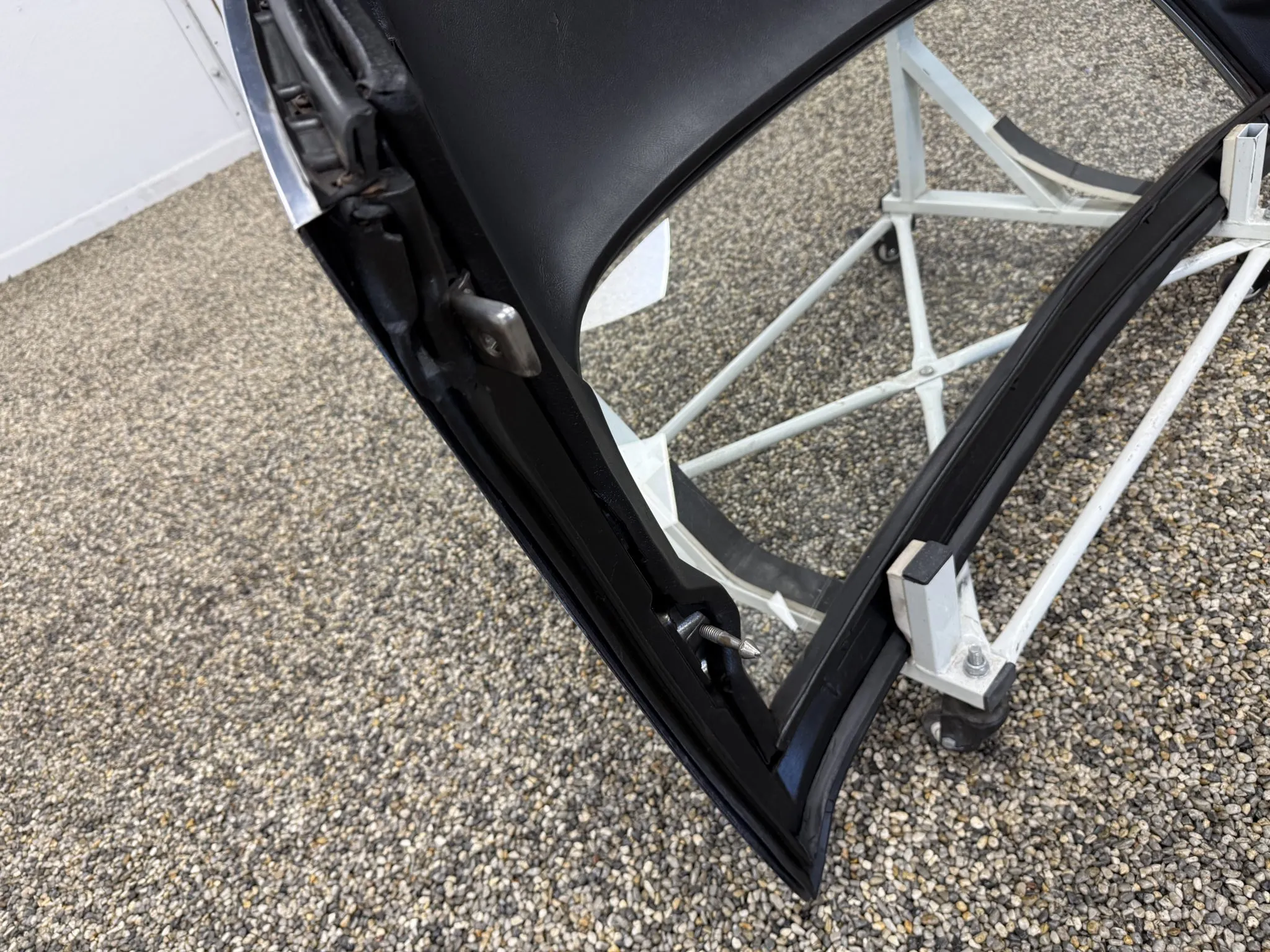 Chevrolet Corvette C3 Removable Hardtop - Image 2