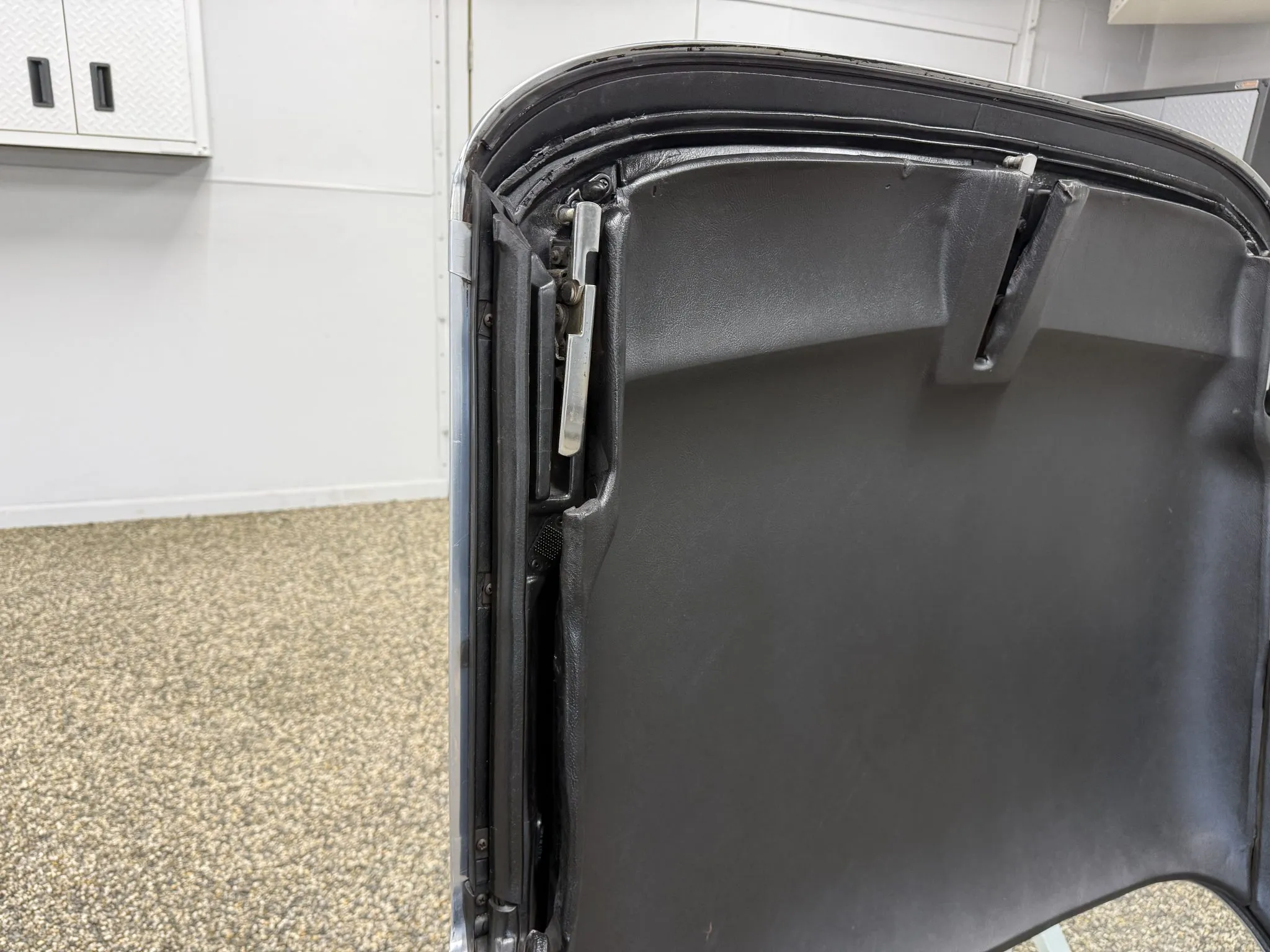 Chevrolet Corvette C3 Removable Hardtop - Image 6