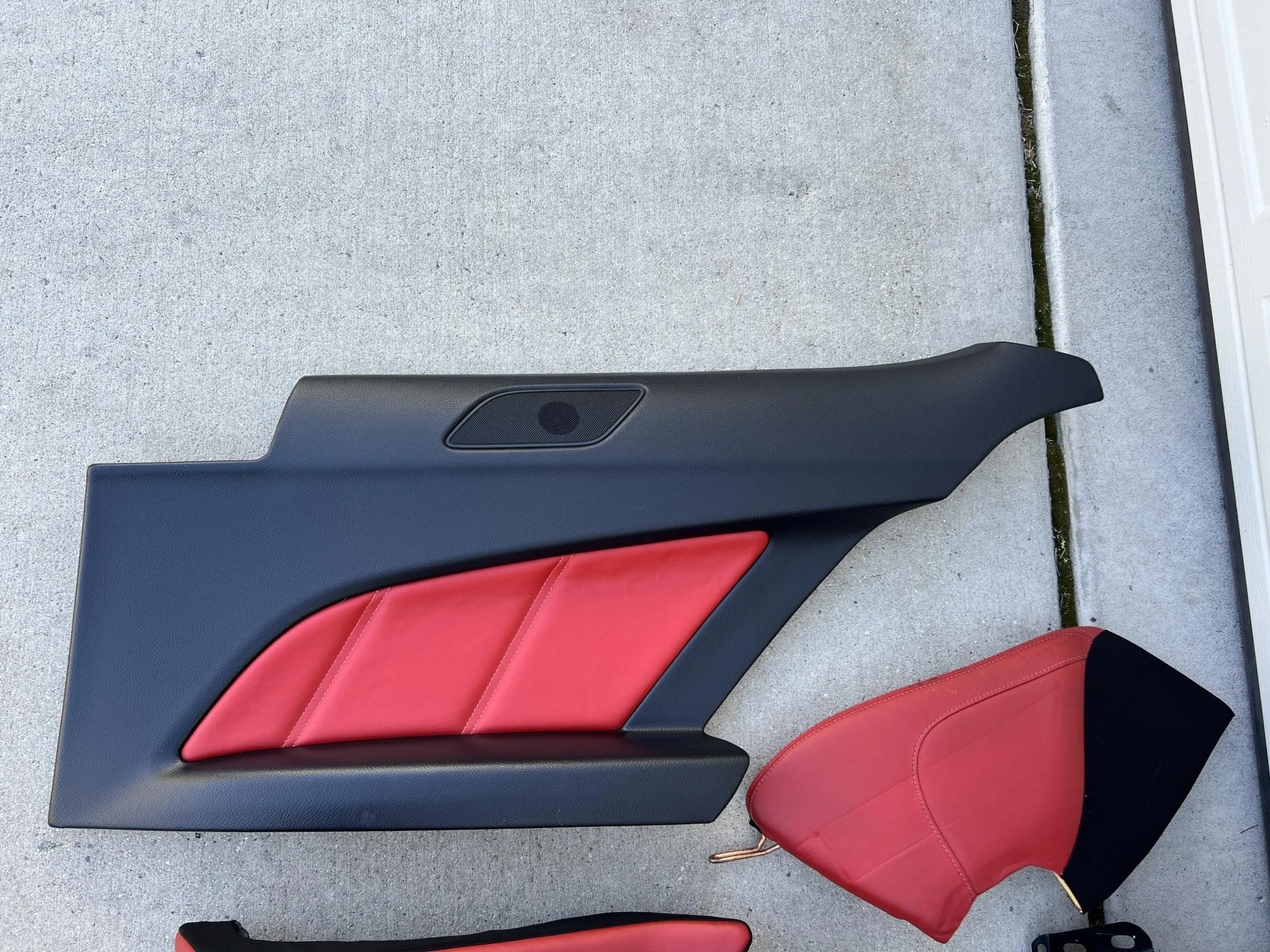 Mercedes-Benz C63 AMG Coupe Seats and Interior Trim - Image 26