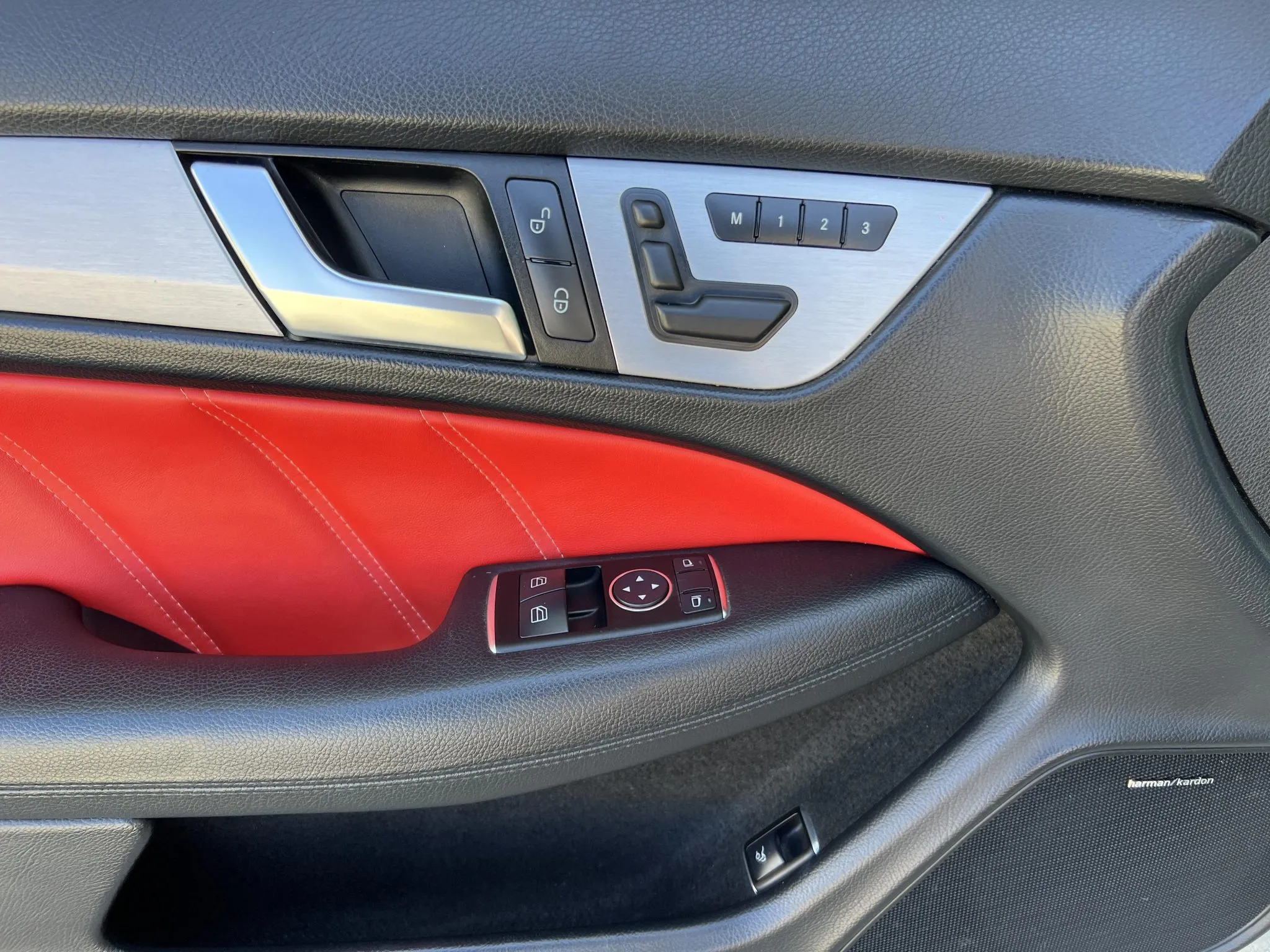 Mercedes-Benz C63 AMG Coupe Seats and Interior Trim - Image 38