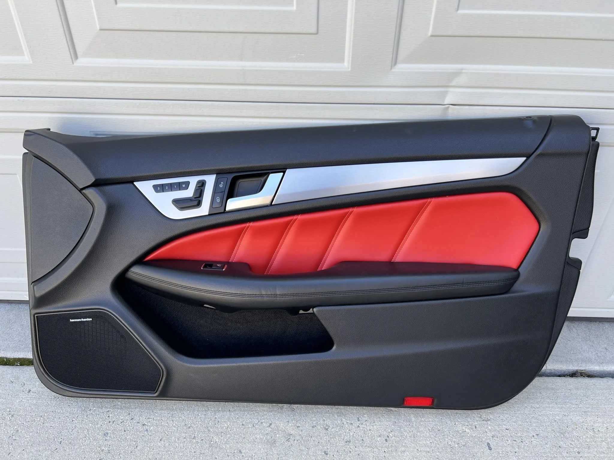 Mercedes-Benz C63 AMG Coupe Seats and Interior Trim - Image 36