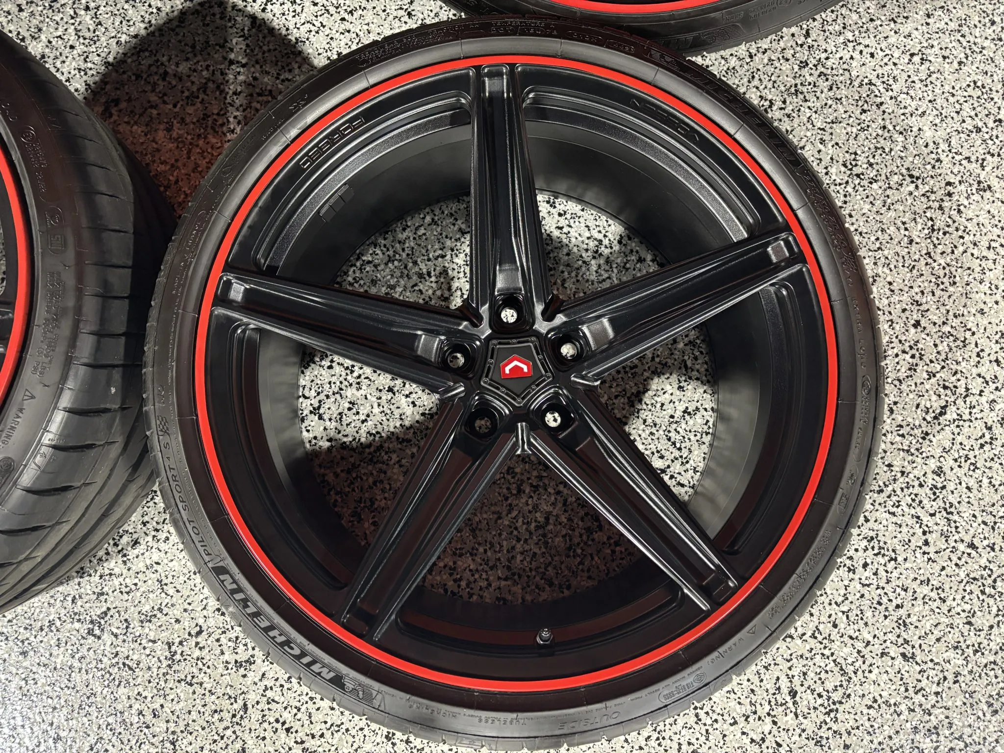 20×10″ and 21×13″ Vossen M-X5 Monoblock Wheels for C8 Corvette - Image 16