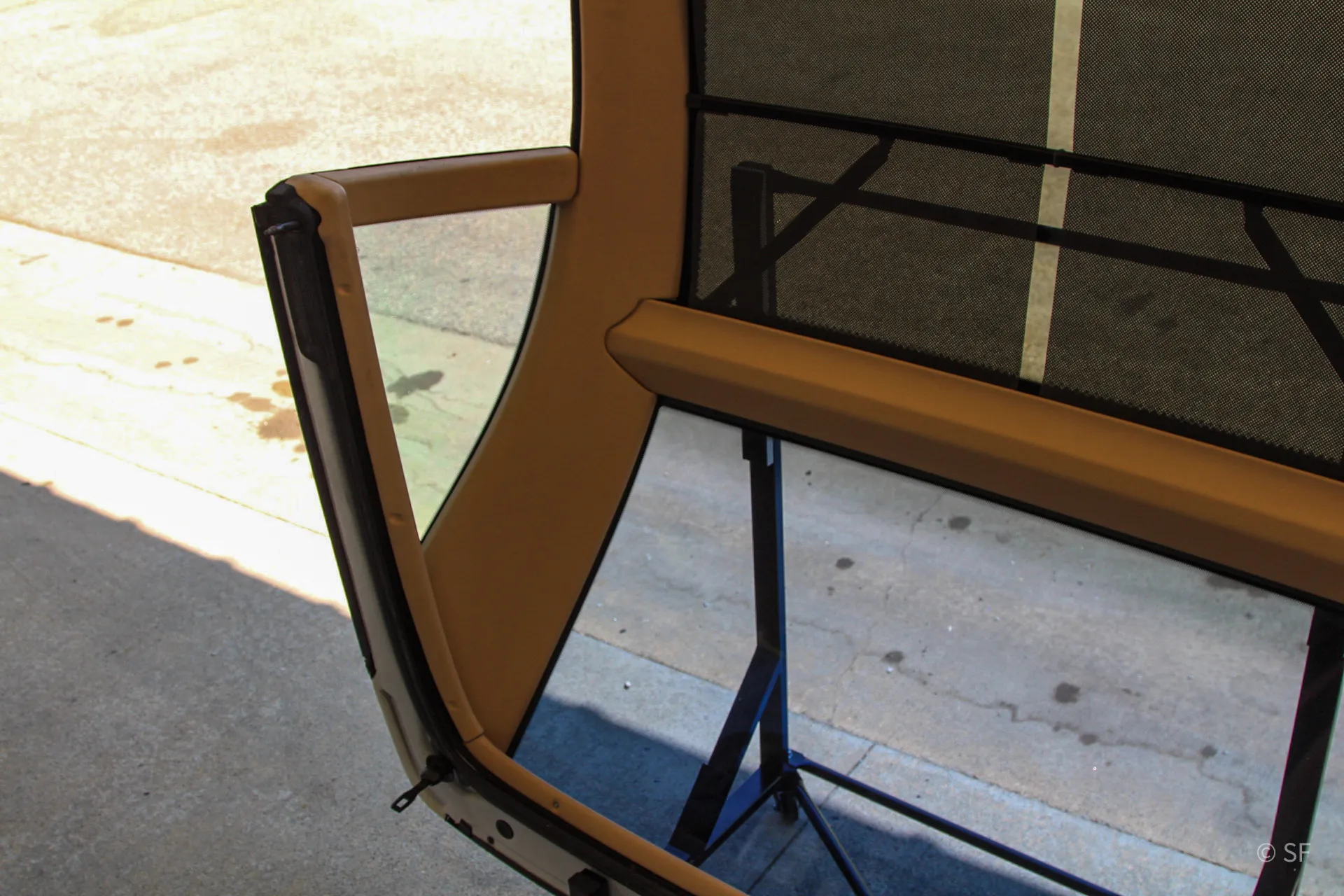 Mercedes-Benz Panoramic Hardtop for R129 SL - Image 7