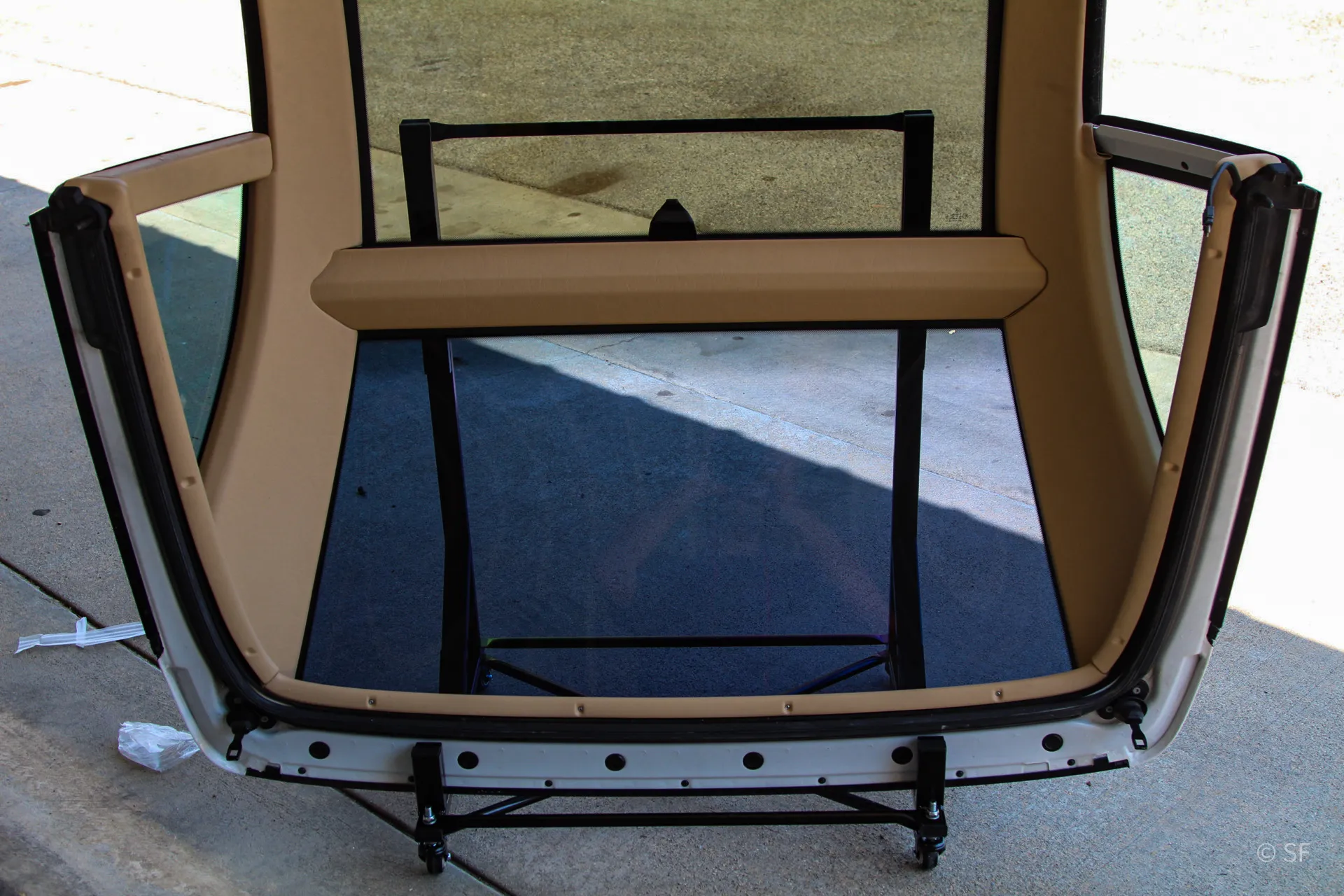 Mercedes-Benz Panoramic Hardtop for R129 SL - Image 3