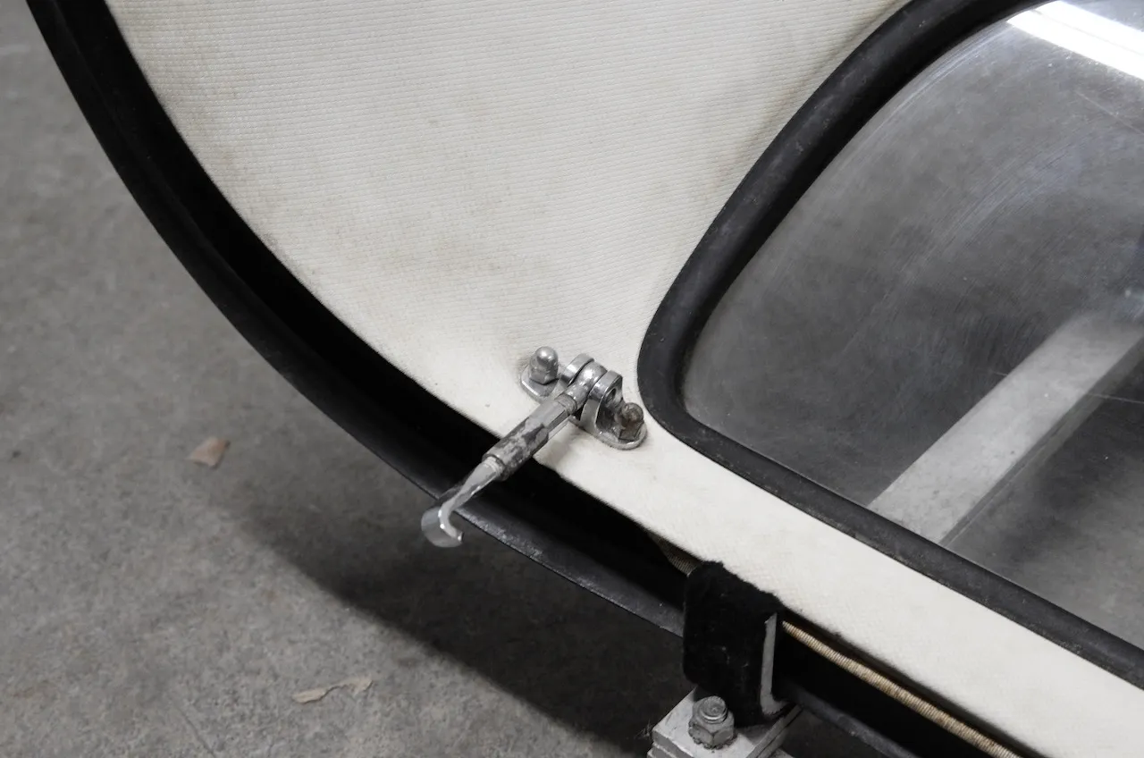 Mercedes-Benz 190SL Hardtop - Image 10