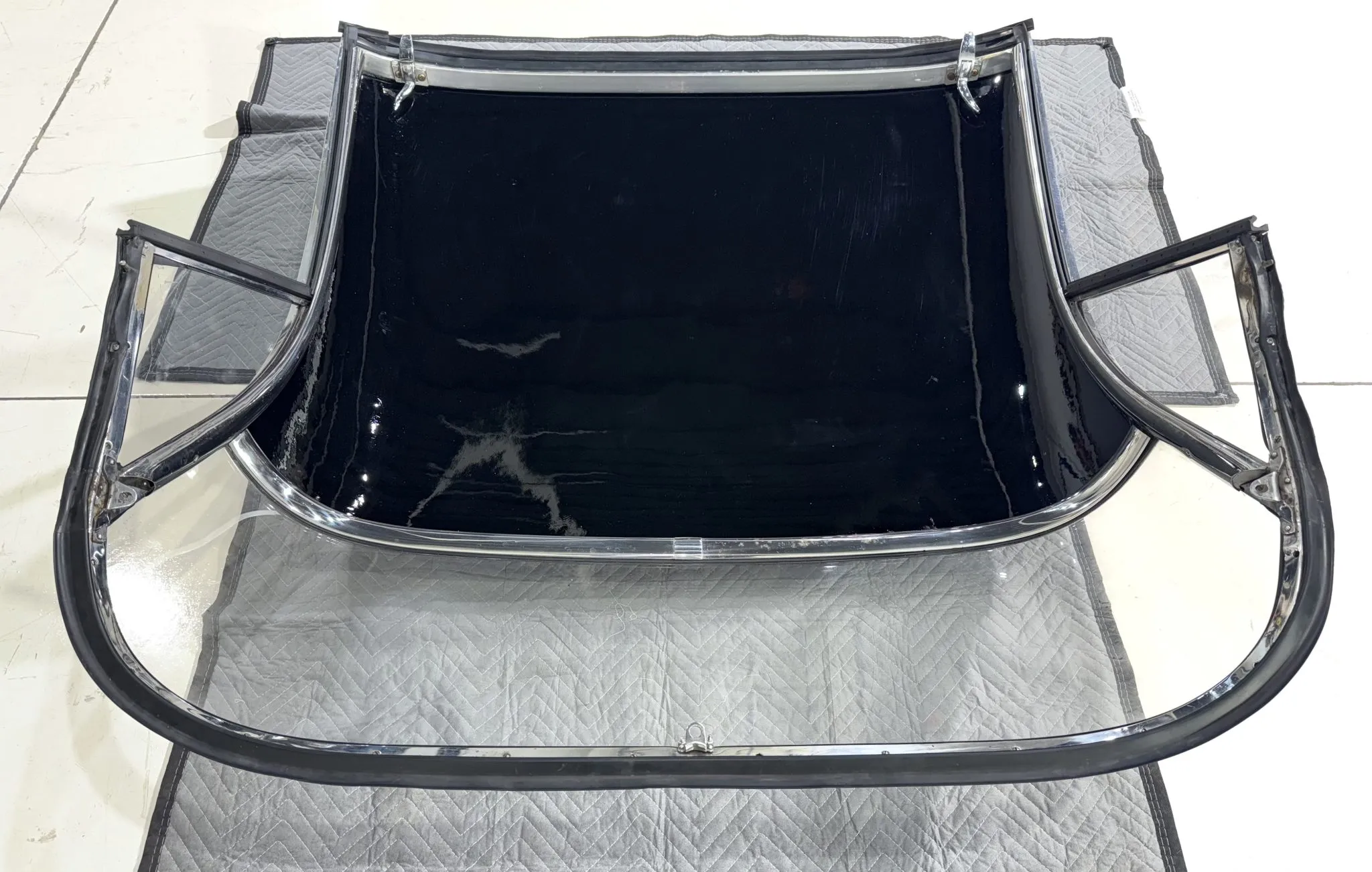 Chevrolet C1 Corvette Removable Hardtop - Image 3