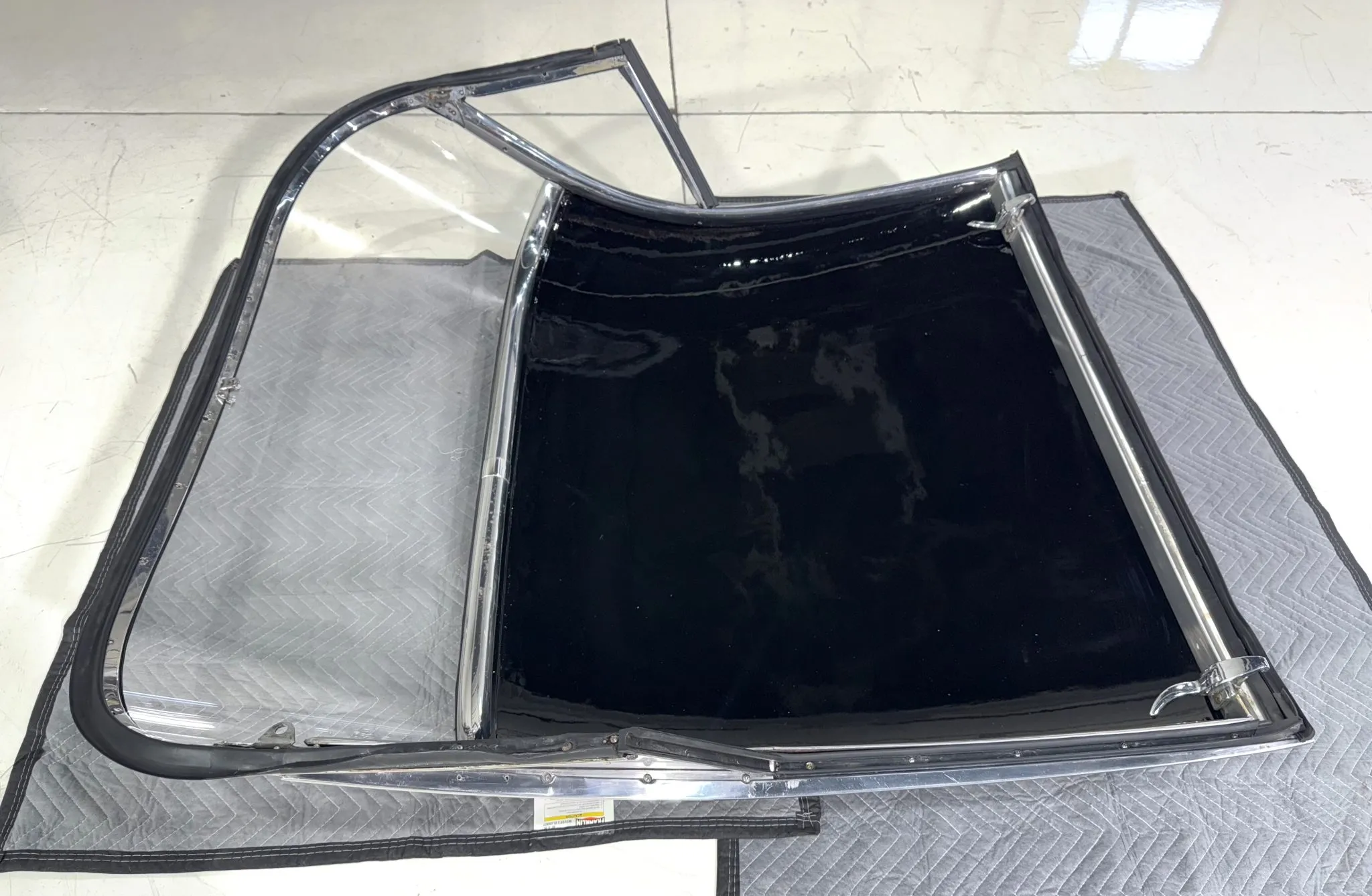 Chevrolet C1 Corvette Removable Hardtop - Image 6